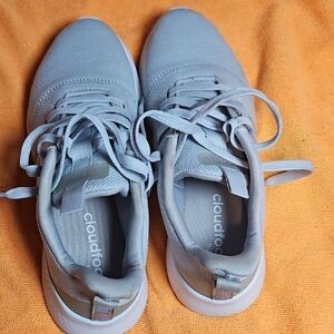 adidas Women's Light Gray Sneakers